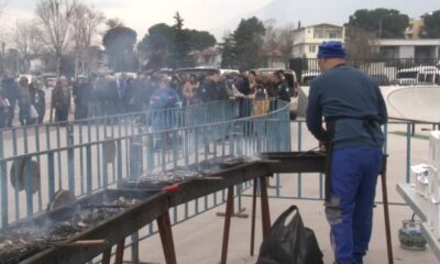 Bursa’da ücretsiz balık ekmek izdihamı
