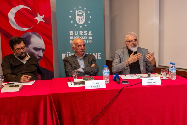 Usta yazarlar Nâzım’ı yazma serüvenlerini anlattı