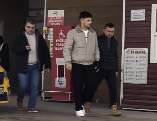 Bursa’da kavgayı ayırmaya çalışırken bıçaklandı!