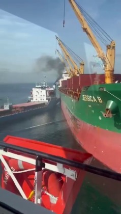 Bursa’da limanda gemiler çarpıştı!