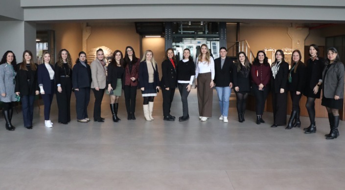 Kadının Güçlenmesi Bursa Platformu, HOSAB’daki üyelerle bir araya geldi