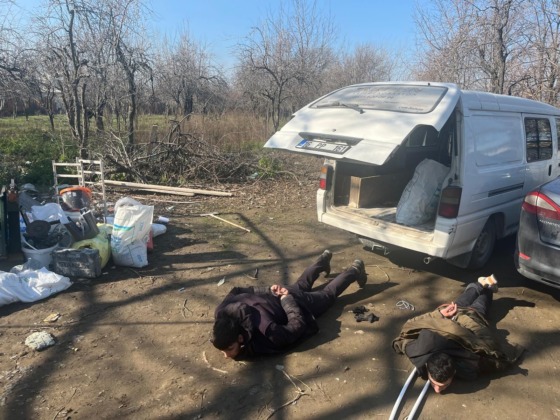 Bursa’da iki gün arayla iki kamyonet çaldılar!