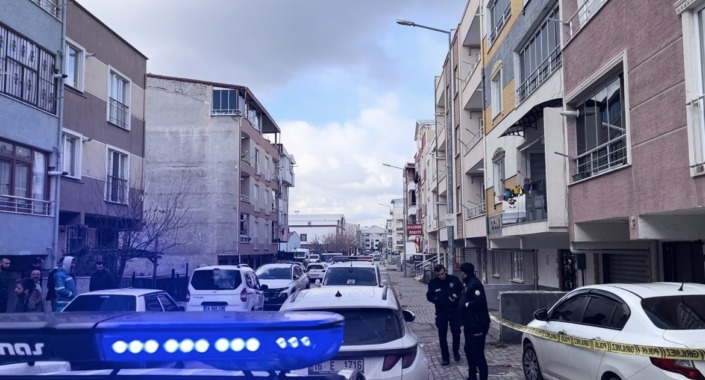 Ekmek almaya giderken silahlı saldırıya uğradı