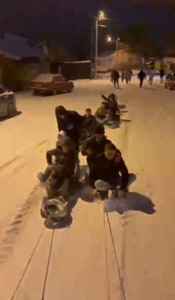 Bursa’da kar yağışını fırsata çevirdiler