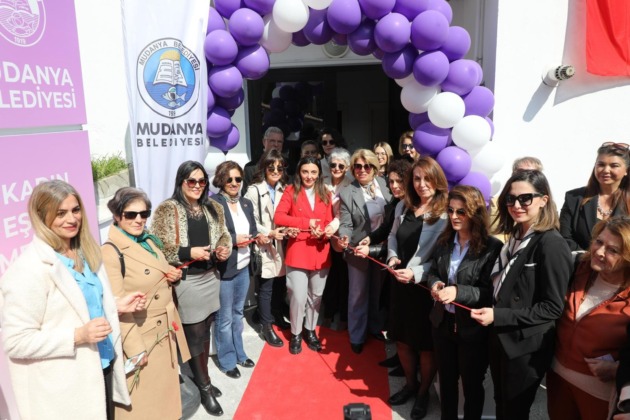 Mudanya’da Kadın Eşitlik Merkezi’nin kapıları açıldı