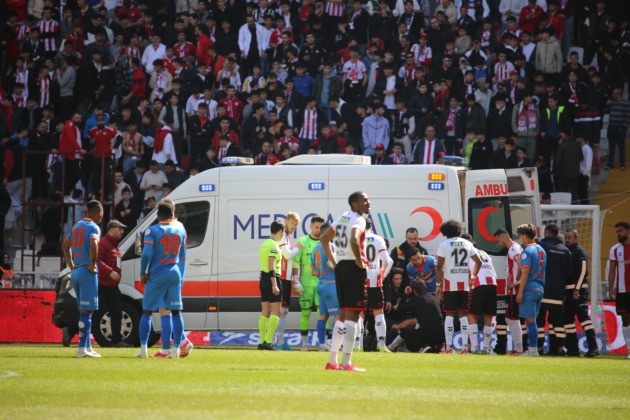 Sivasspor’da Simic sakatlandı