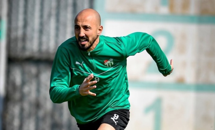 Ahmet İlhan Özek, Kırşehir FSK maçında forma giyemeyecek