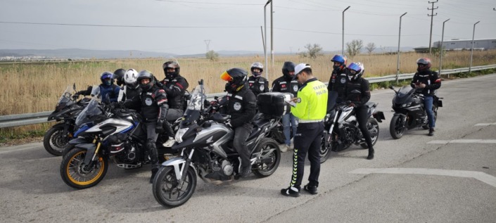 Bursa’da motosiklet sürücülerine yönelik denetim