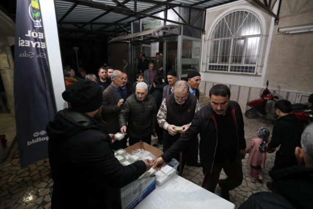 İnegöl’de Ramazan birlik, beraberlikle ve paylaşımla geçiyor