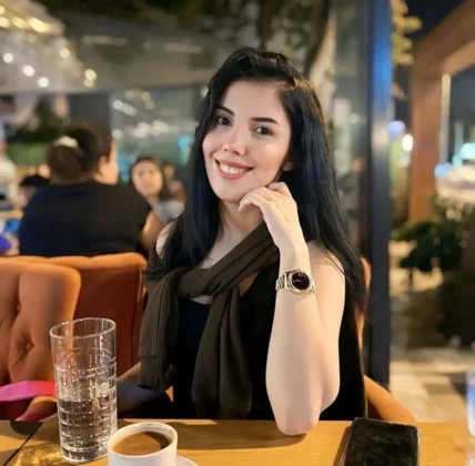 Eski sevgilisini başını defalarca asfalta vurarak öldürdü