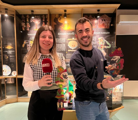 PERDE ARKASINDAKİ SİHİR