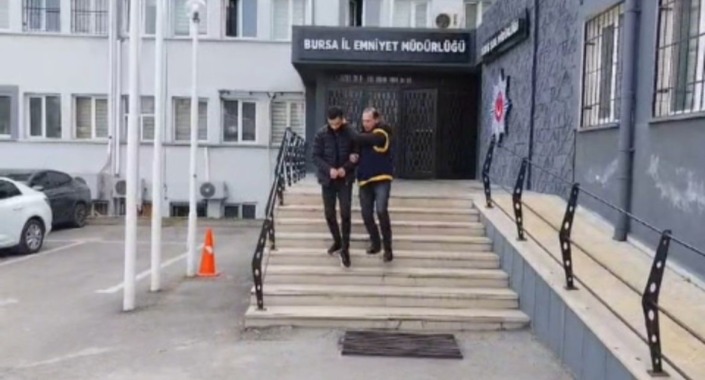 Polis firari şüphelinin planını bozdu!