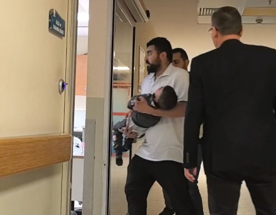 Bursa’da 2.5 yaşındaki çocuk balkondan düştü!