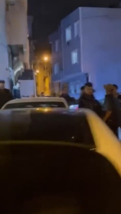 Bursa’da sokak ortasında birbirlerine girdiler!