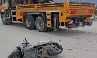 Motosiklet, vinçle çarpıştı