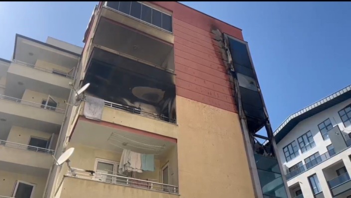 Bursa’da eşiyle tartışan adam evi ateşe verdi