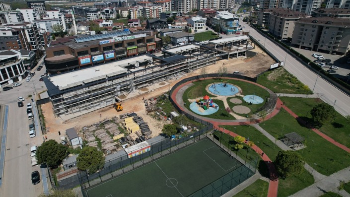 Balat’a modern pazar alanı