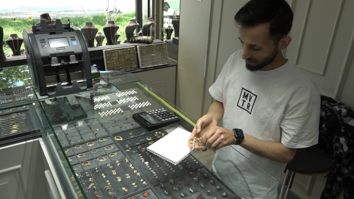 Para sayma makinesi hayatını kurtarmıştı, o kuyumcu konuştu