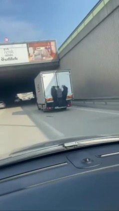 Trafikte tehlikeli anlar