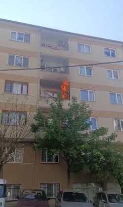 Bursa’da yanık unutulan sigara yangına sebep oldu