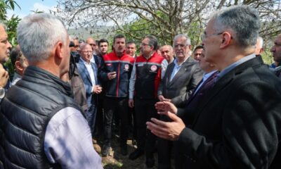 AK Parti İl Başkanı Gürkan, don mağduru çiftçileri ziyaret etti