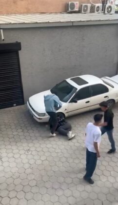 Bursa’da sokak ortasında öldüresiye dayak!