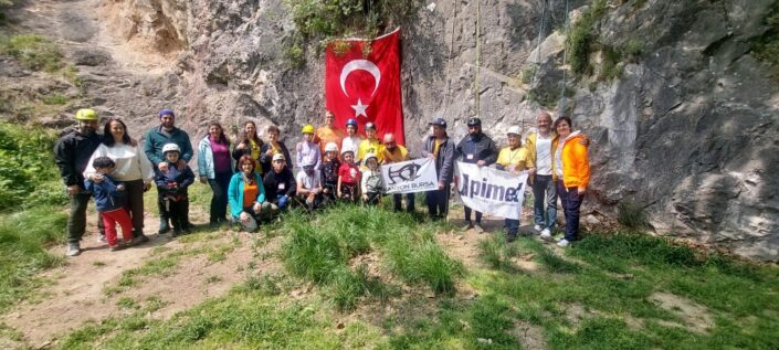 Bursalı minik dağcılar, doğayla buluştu