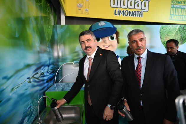 ‘Plastiksiz Yıldırım Projesi’ kapsamında 1 milyon plastik şişe tasarrufu sağlandı