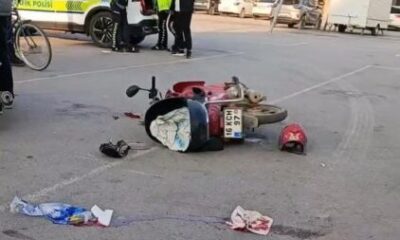 2 motosiklet kafa kafaya çarpıştı