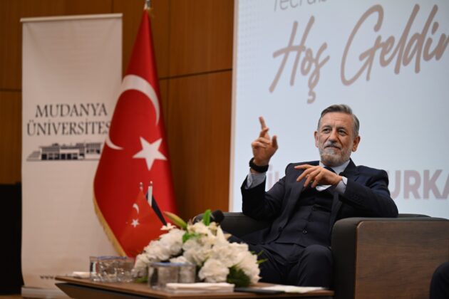 BTSO Yönetim Kurulu Başkanı Burkay gençlerle buluştu