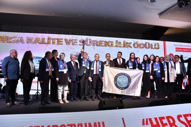 Gemlik Asım Kocabıyık MYO ‘kalitede süreklilik’ ödülüne layık görüldü