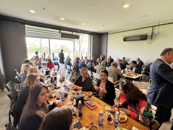 AK Parti Nilüfer teşkilatı, muhtarlar ile bir araya geldi