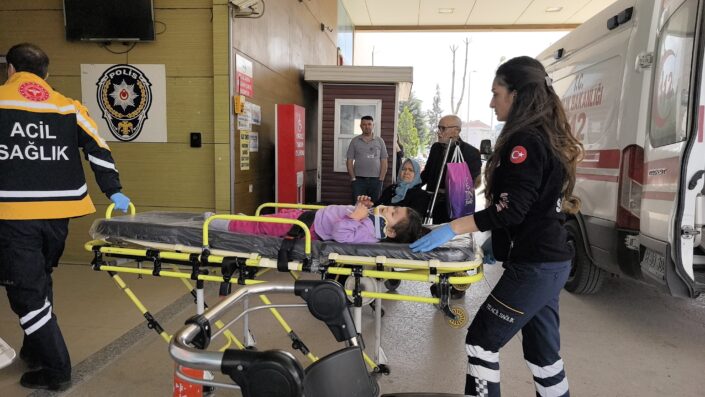 Bursa’da 2 yaşındaki çocuk 2. kattan düştü!