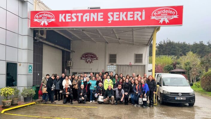 Öğrenciler kestane şekerinin üretim süreçlerini yerinde inceledi
