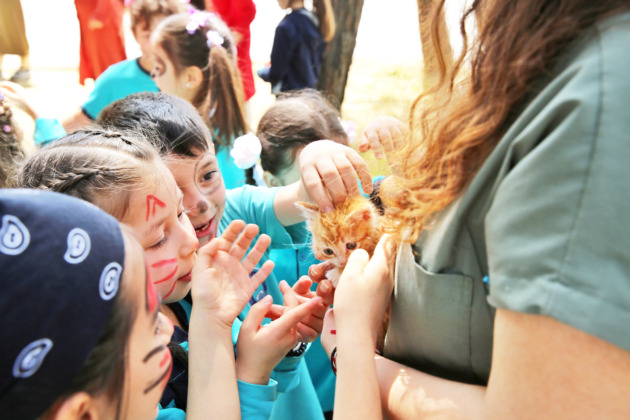 Çocuklara hayvan sevgisi aşılandı