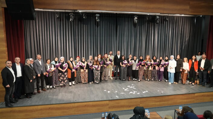 BELEDİYE’DEN KADINLARIN HAYATINA DOKUNAN SANAT KÖPRÜSÜ
