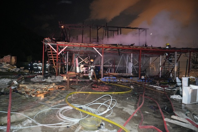 Ormanlık alanda baraka yangını!