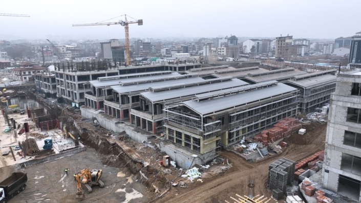 MURAT KURUM: “180 bin işçimizle esnafımızın yanındayız”