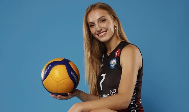 Nazlı Eda Kafkas, Göztepe Voleybol’a transfer oldu