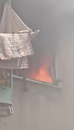 2 katlı binada çıkan yangın panik yarattı