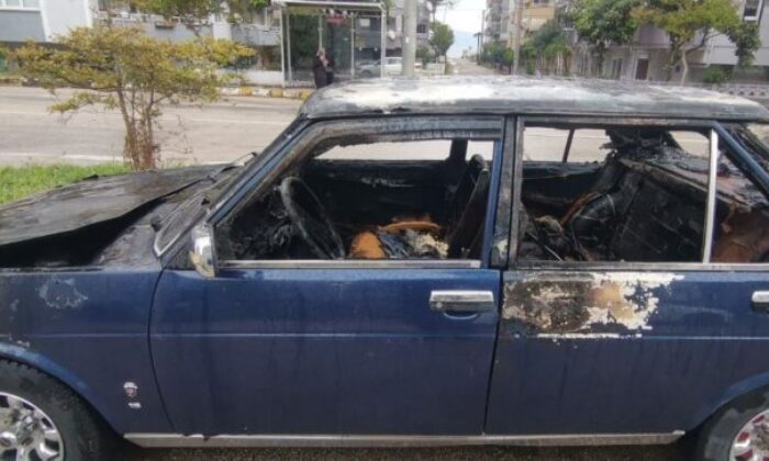 Bursa’da seyir halindeki otomobil alev aldı
