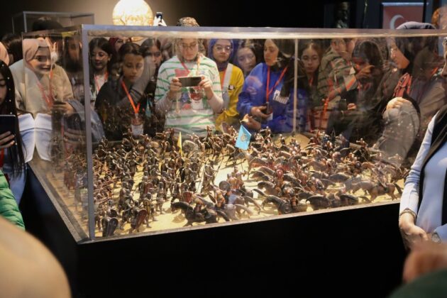 Bursalı gençler, Cumhurbaşkanlığı Ahlat Külliyesi’nde