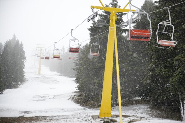 Uludağ’da mayısta kar sürprizi