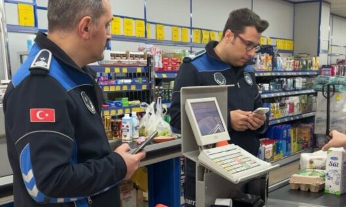 Zabıta ekiplerinin, fahiş fiyat ve etiket denetimleri sürüyor