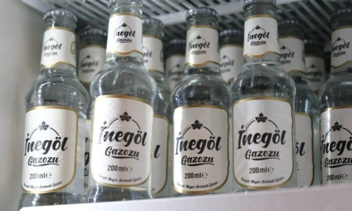 İnegöl Nostalji Gazozu raflarda