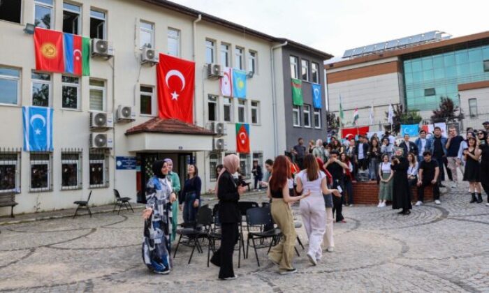 Bursa Uludağ Üniversitesi’nde hıdırellez coşkusu