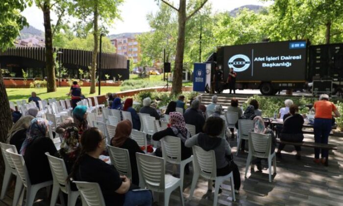 Bursa’da ‘Halk Sağlığı ve Afet Bilinci Buluşmaları’ hayata geçirildi