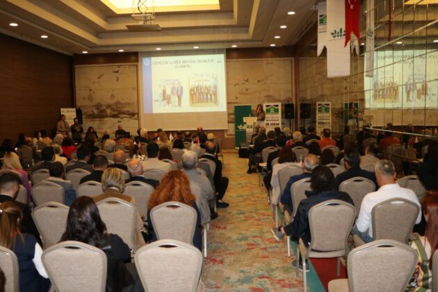 Bursa Büyükşehir Belediyesi ‘Bağımlılık Paneli’nde yerini aldı