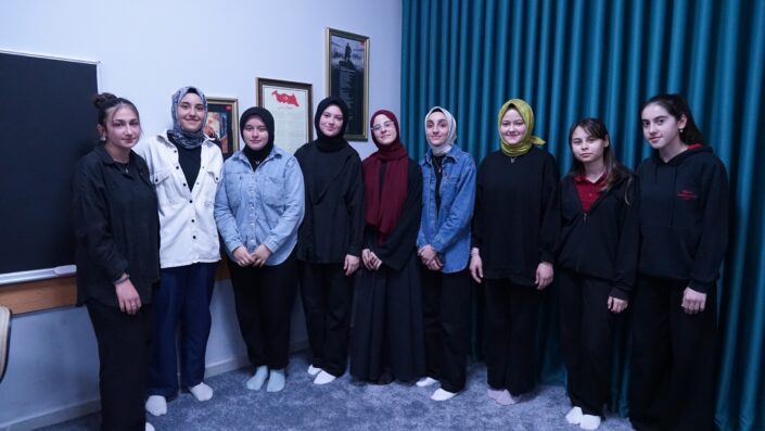 Liseli öğrencilerden “Dijital Çağın Hatipleri” projesi