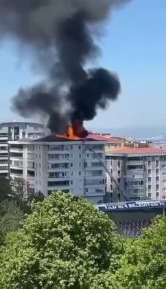 Bursa’da 6 katlı binanın çatısı küle döndü